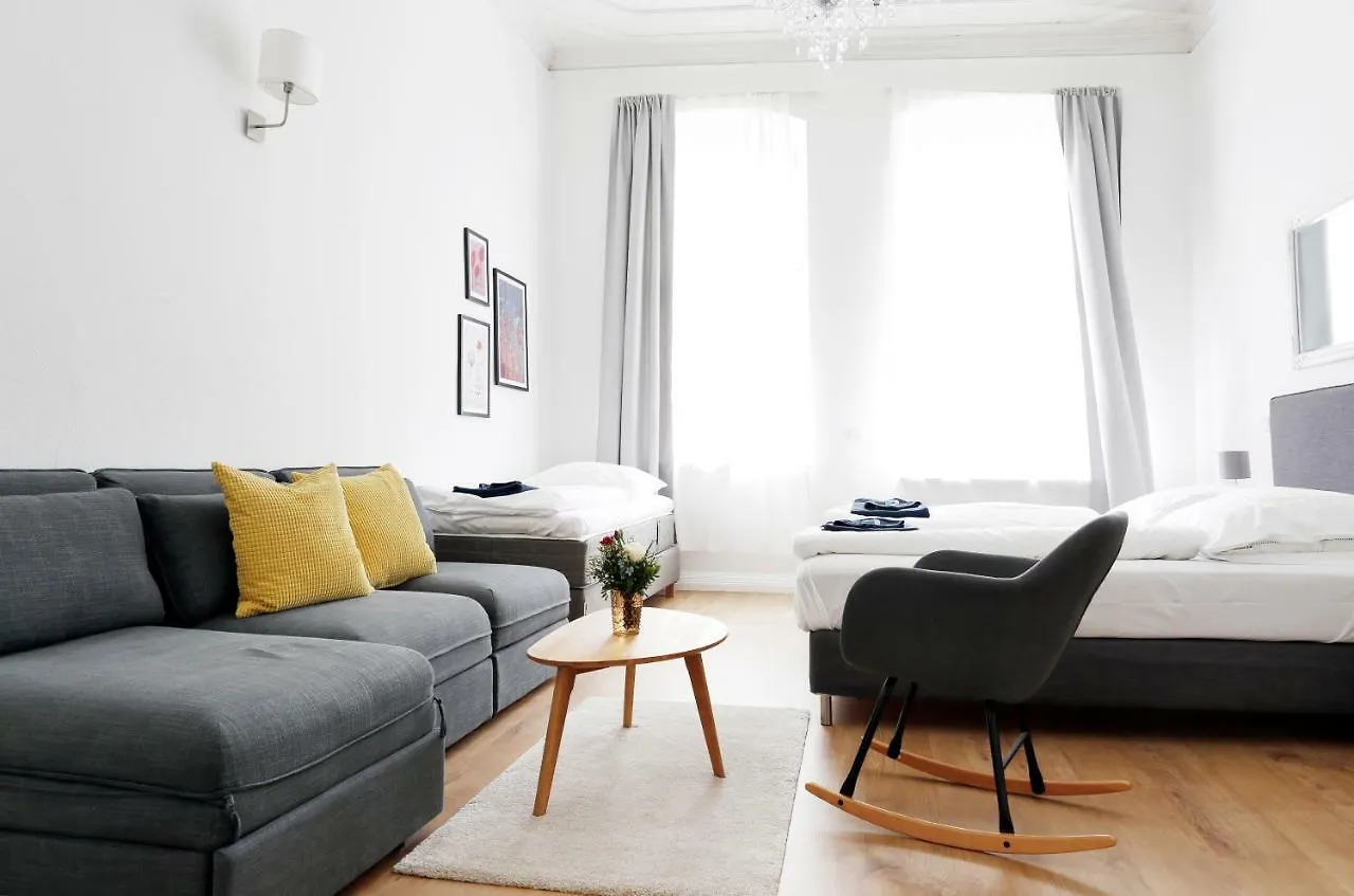 Greif By Rockchair Apartments L Superhost Status L 2 Bedrooms Boxspringbeds In City Center - Cozy Family & Business Flair Welcomes You! Berlin